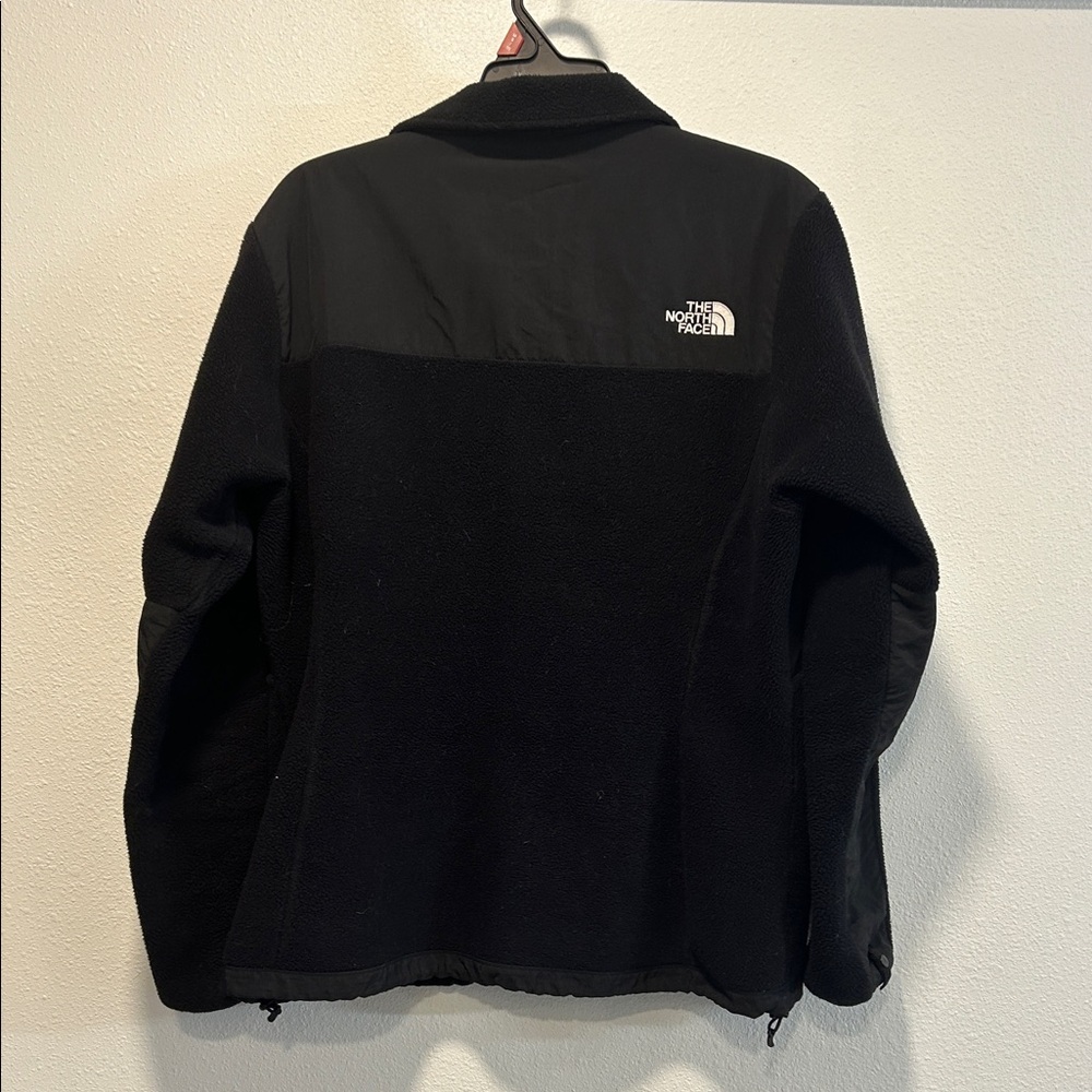 The North Face Women’s Black Performance Jacket - Picture 4 of 4